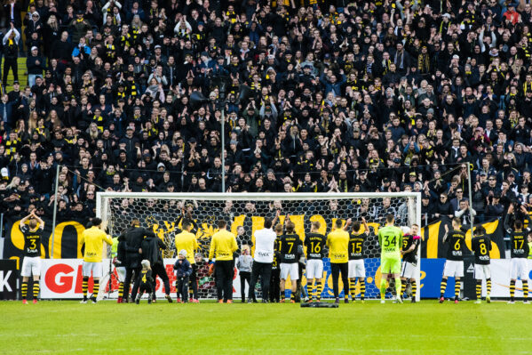 VIDEO: AIK vann premiären inför storpublik