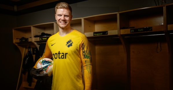 Jakob Haugaard klar för AIK